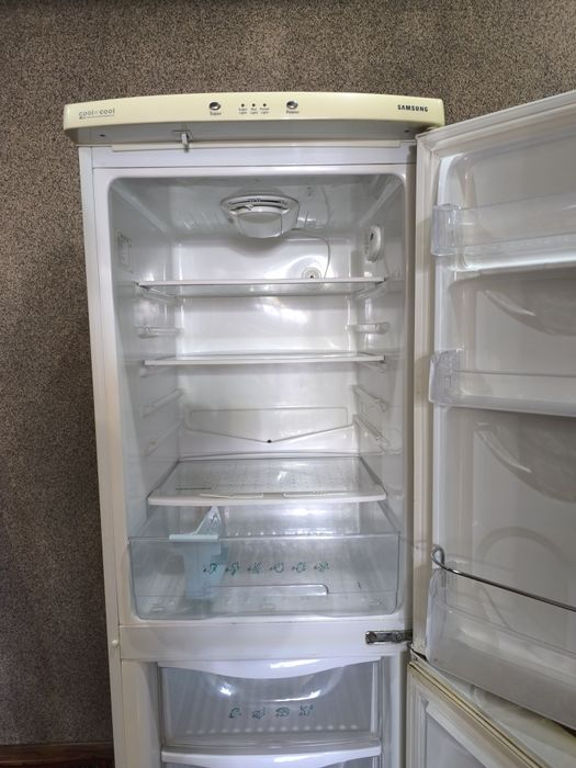 Продам холодильник б/у 40000тг