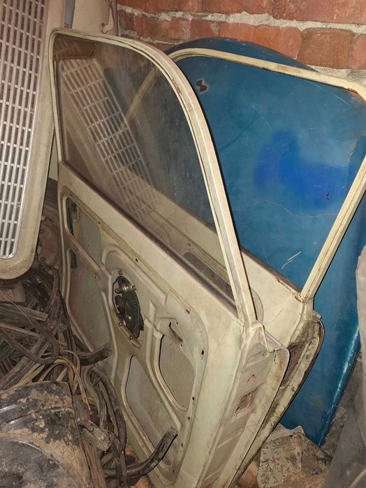 Продавам части от Trabant 601S