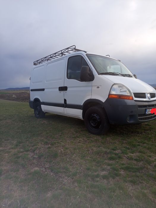 Vând Renault Master
