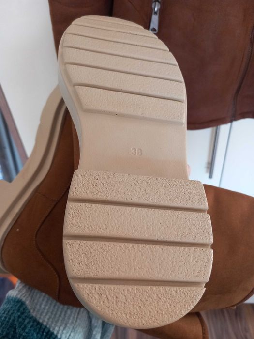 Кафяво зимно яке