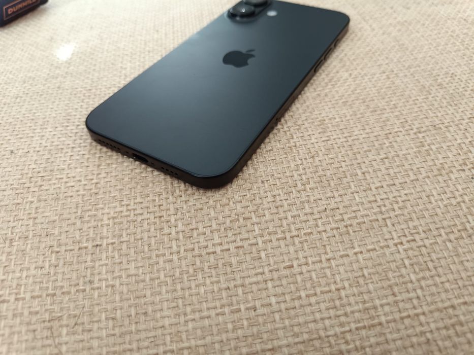 Vand iphone 16 plus pentru piese