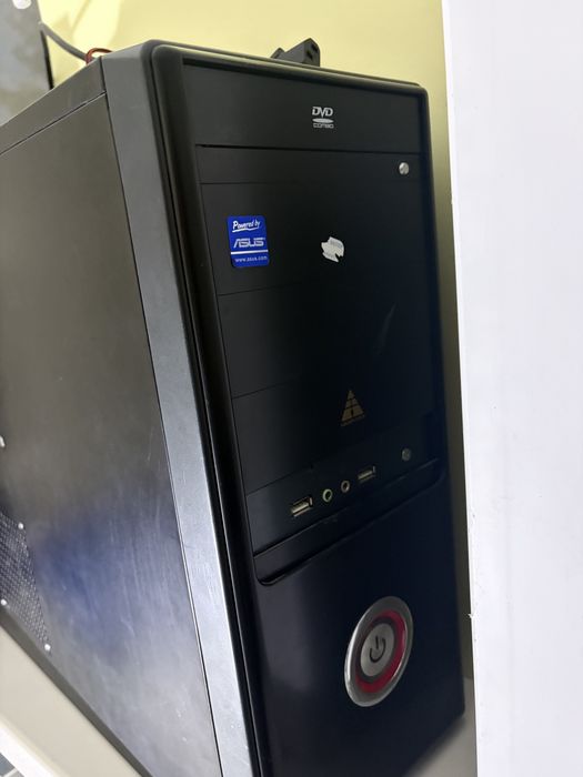 Продам кампютер работает за 40,000