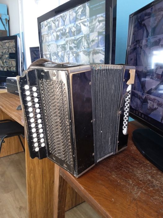 Продам гармошку,