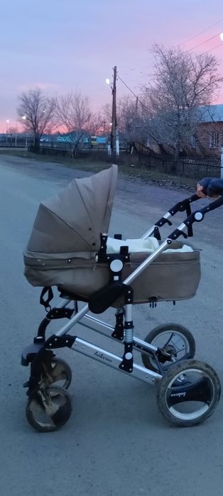 Коляска BELOCO почтый новый