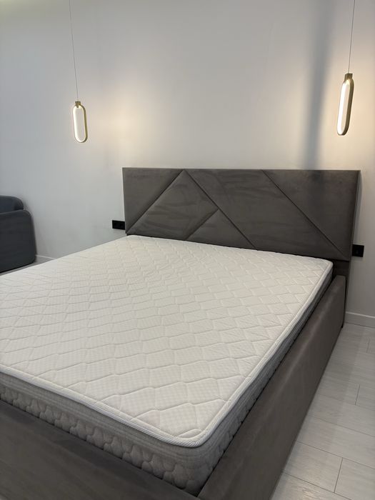 Продаю двухспальную кровать