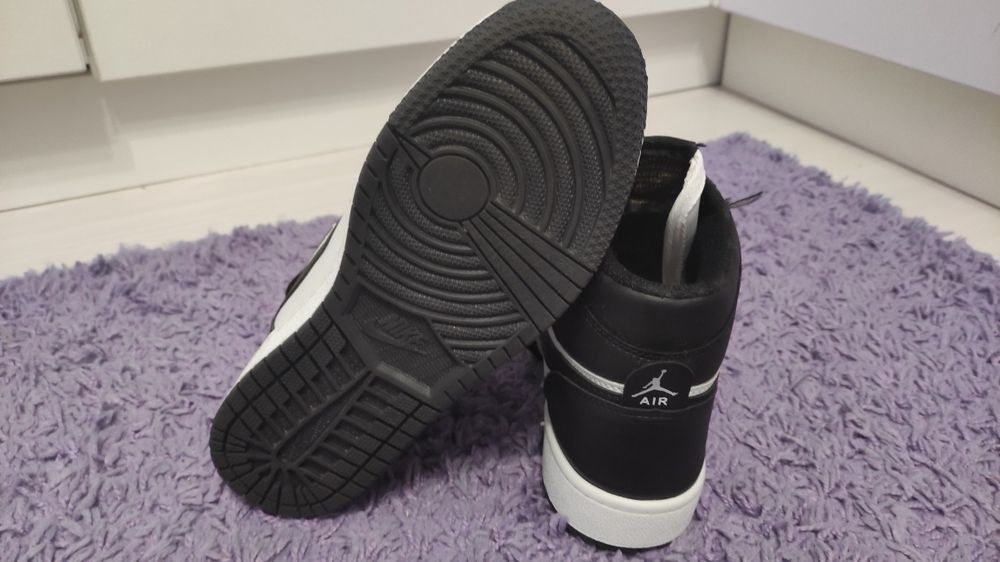 НОВИ Високи дамски кецове!!!