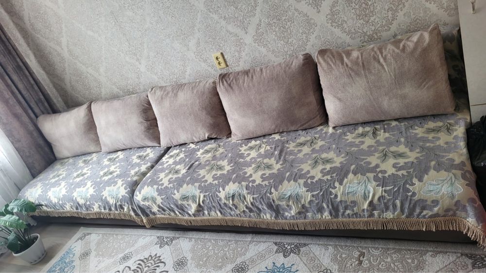 Продам диван в отличном состоянии