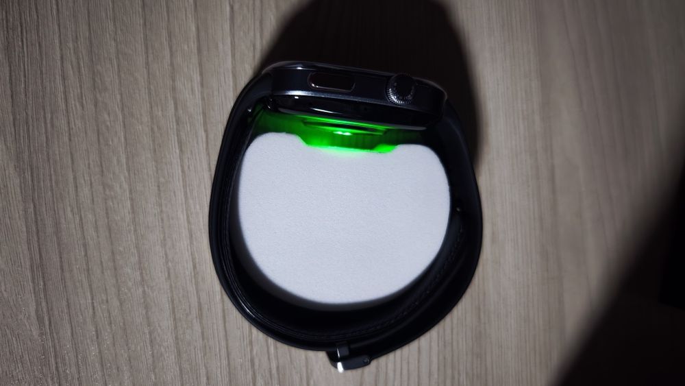 Продам смарт часы huawei d2
