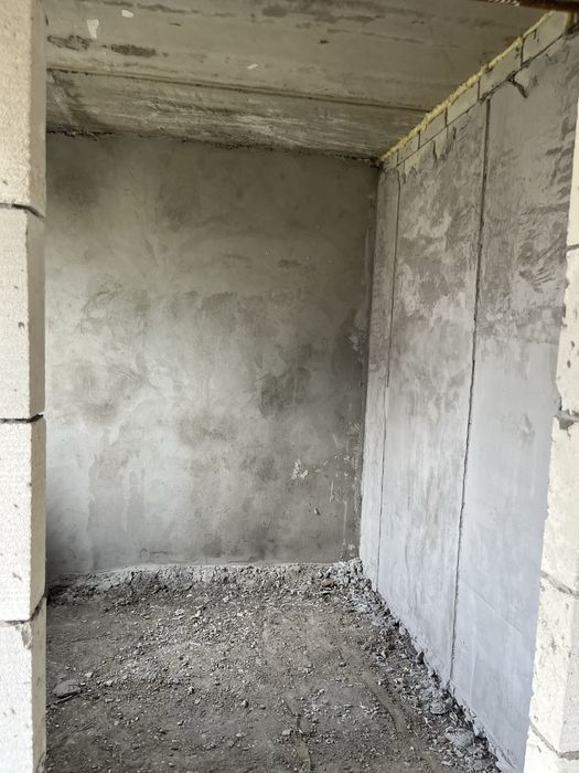 Продам дом недостроенный