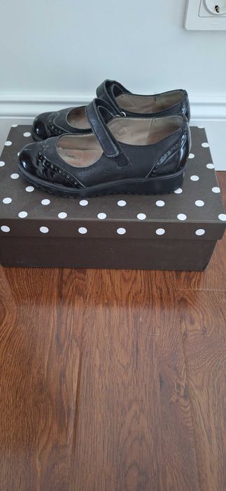 Туфли школьные черные кожаные