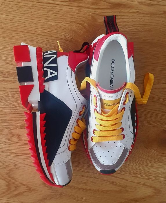 Vand adidași D&G