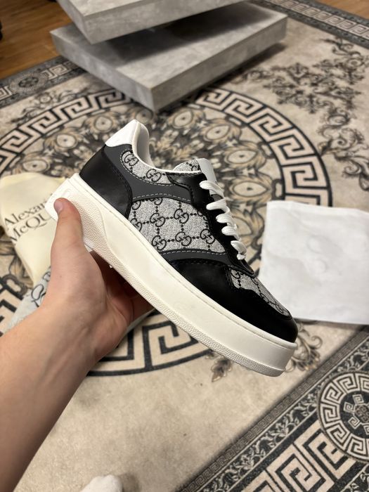 Adidasi Gucci alb cu negru