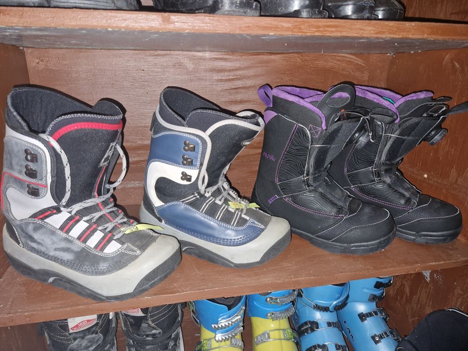 Ски и обувки за тях