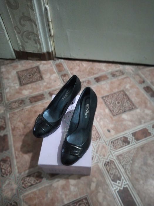 Туфли черные р, 38