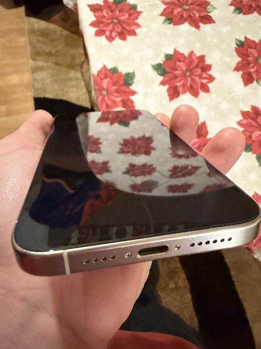 iPhone 15 pro Max 256 GB - бял, от Yettel - Гаранция до 05/2027г