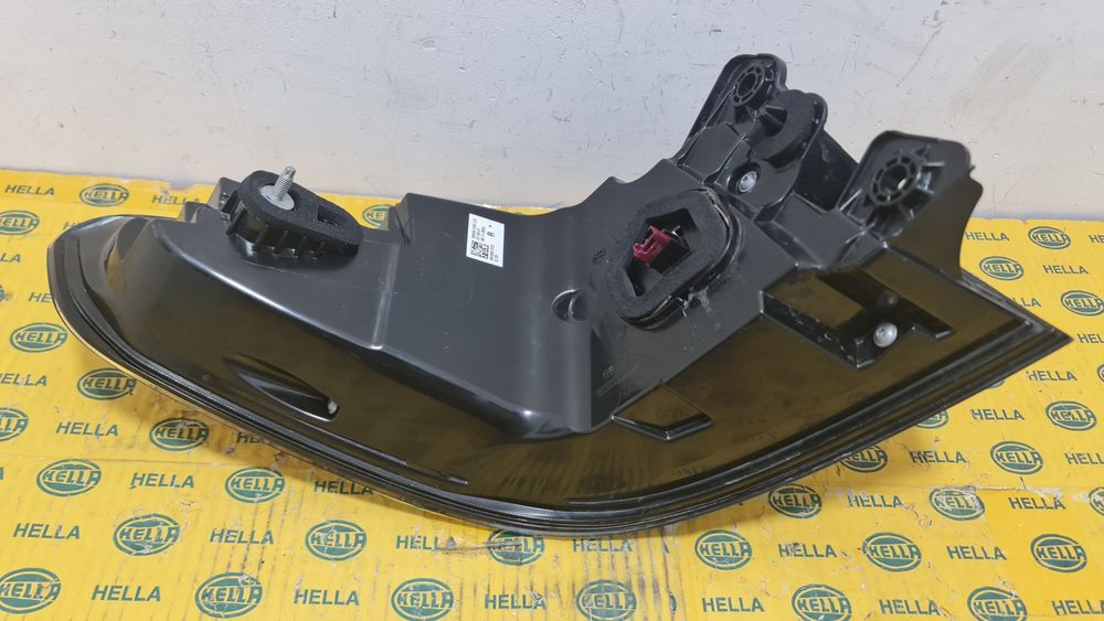Lampa tripla stop led BMW 5 G30 lci facelift 8493812 sedan