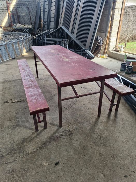 Срочно сатылады! Стол +2 орындығымен