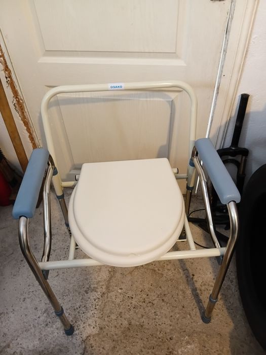 Продам сиденье- туалет