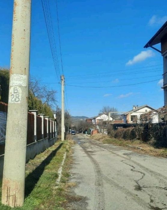 Продава се къща за ремонт в село Ковачевци,  област Перник