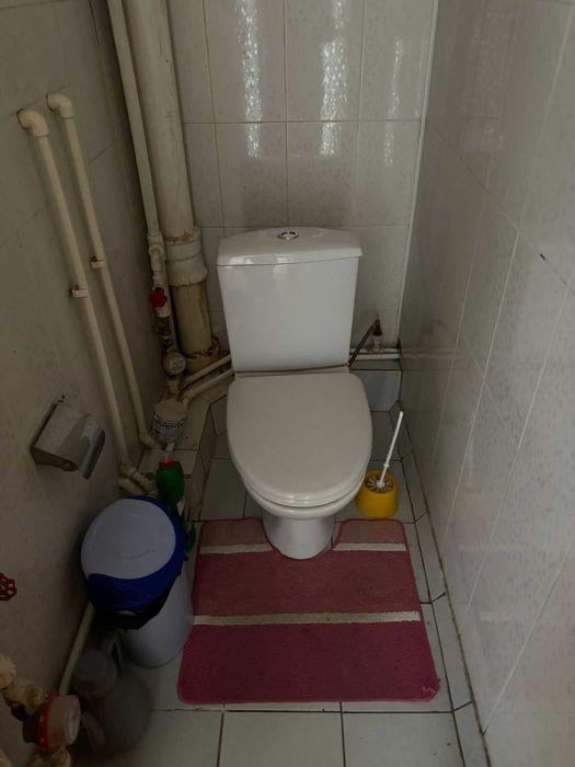 Продам 2х комнатную квартиру 8 мкр.