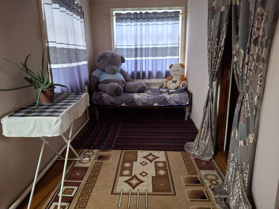 Uy sotiladi  srochna