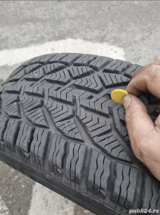 4 Roti anvelope de iarna 215x60x16