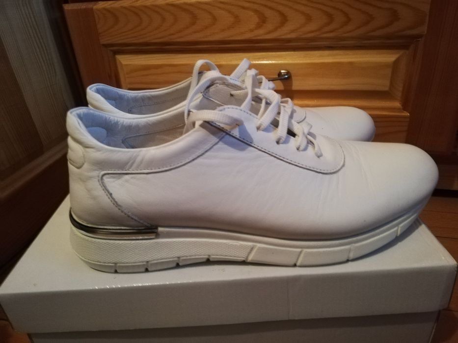 Дамски обувки,сникърси,маратонки,кецове