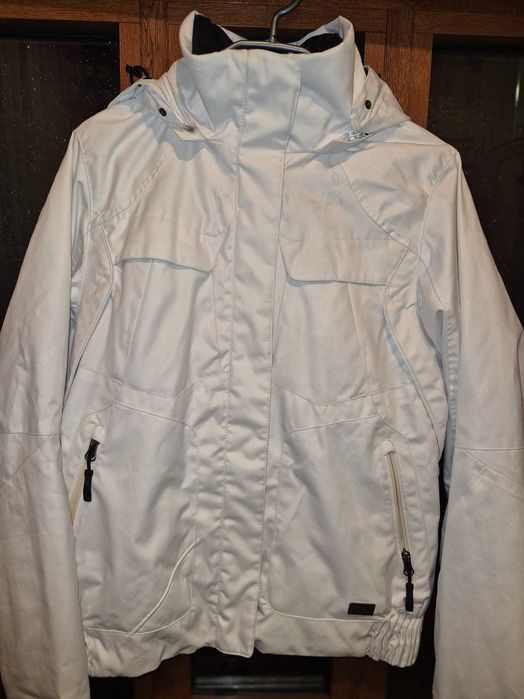 Ски,сноуборд яке Spyder 10.000mm , M размер