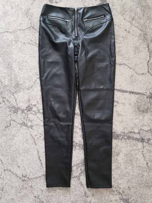 Pantaloni modelatori din piele