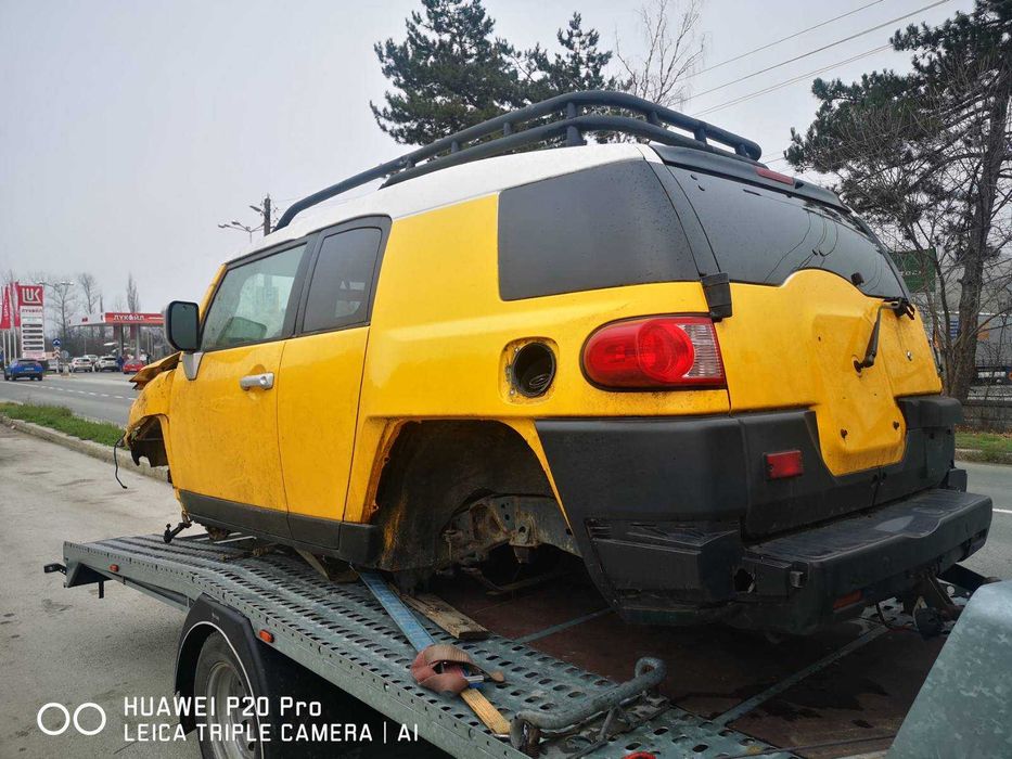 Toyota FJ Cruiser - ЗА ЧАСТИ