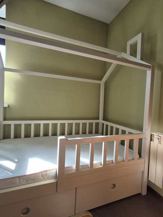 Кровать детская домик