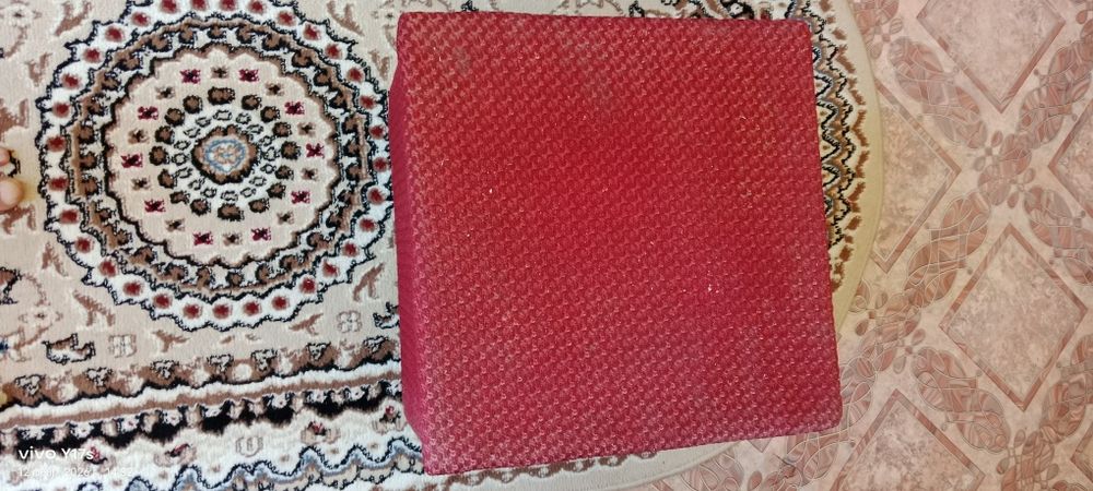 Продам пуфик б/у