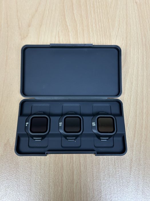 Продаваме дрон DJI Mini 5 Pro Fly More Combo RC2 в комплект с 3 броя батерии, Hub за зареждане, филтри и чанта за пренос. С оставаща гаранция!