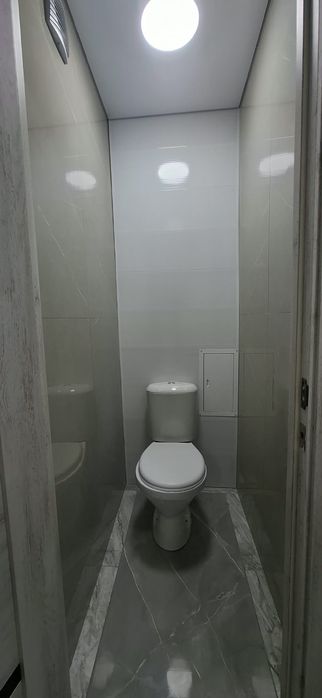 Продам 2 комнатную квартиру распашонка.
