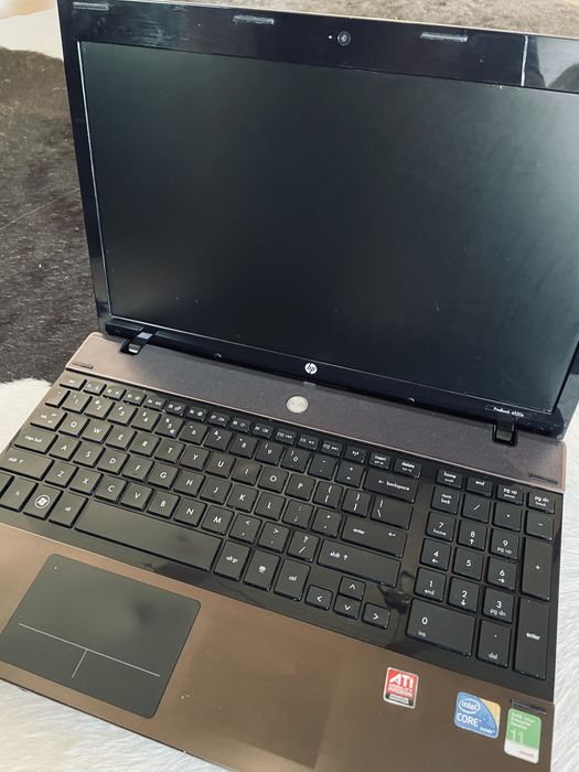 Laptop hp i5 placa video radeon