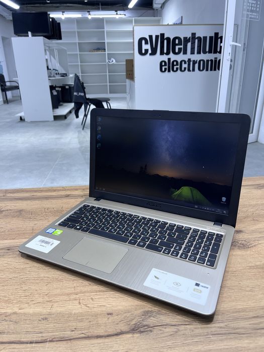 Ноутбук Asus X540U