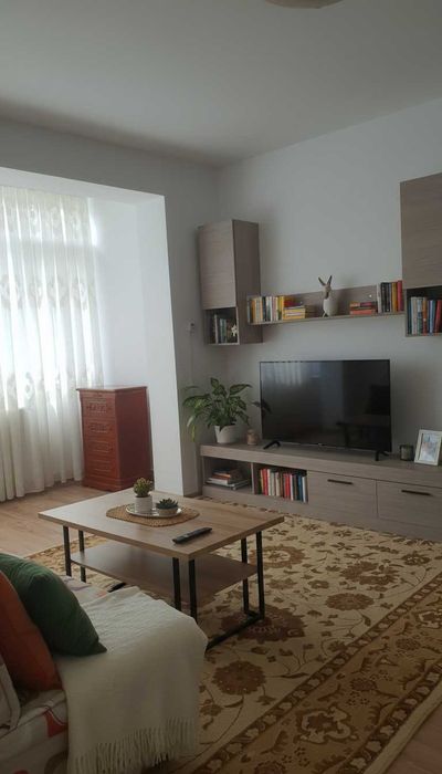 Apartament central etaj 2