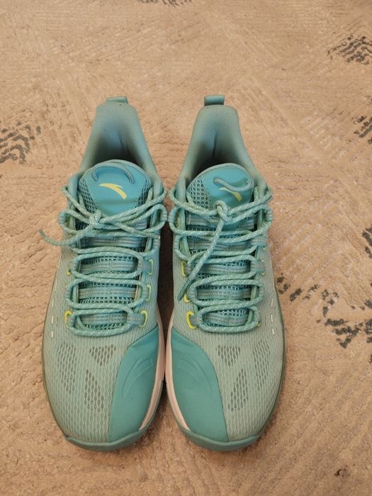 Баскетбольные кроссовки Anta