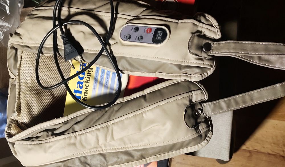 Продам массажёр Hada Knocking Massage Cape