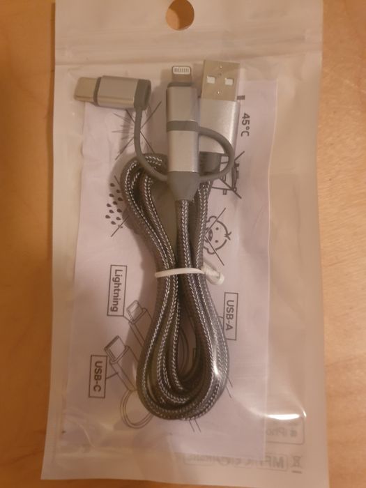 Adaptor pentru telefon 3in 1