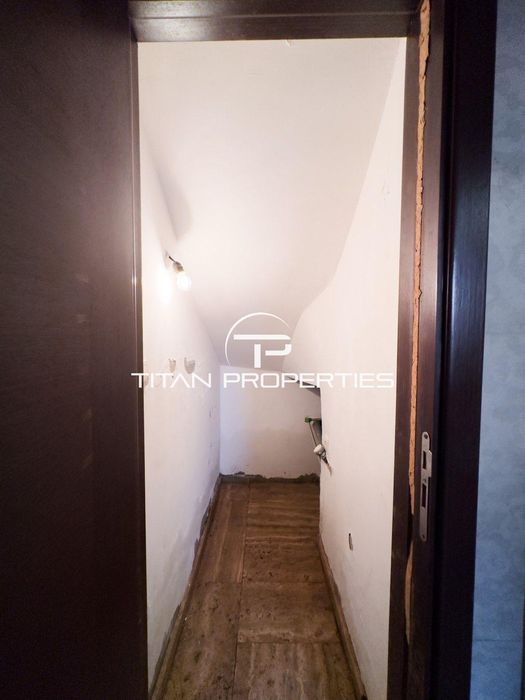 Ексклузив! Двуетажна Къща, под наем, в.з Чолакова чешма, с. Кошарица