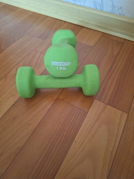 Продам гантели недорого