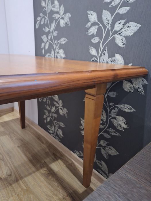 Продам стол в хорошем состоянии