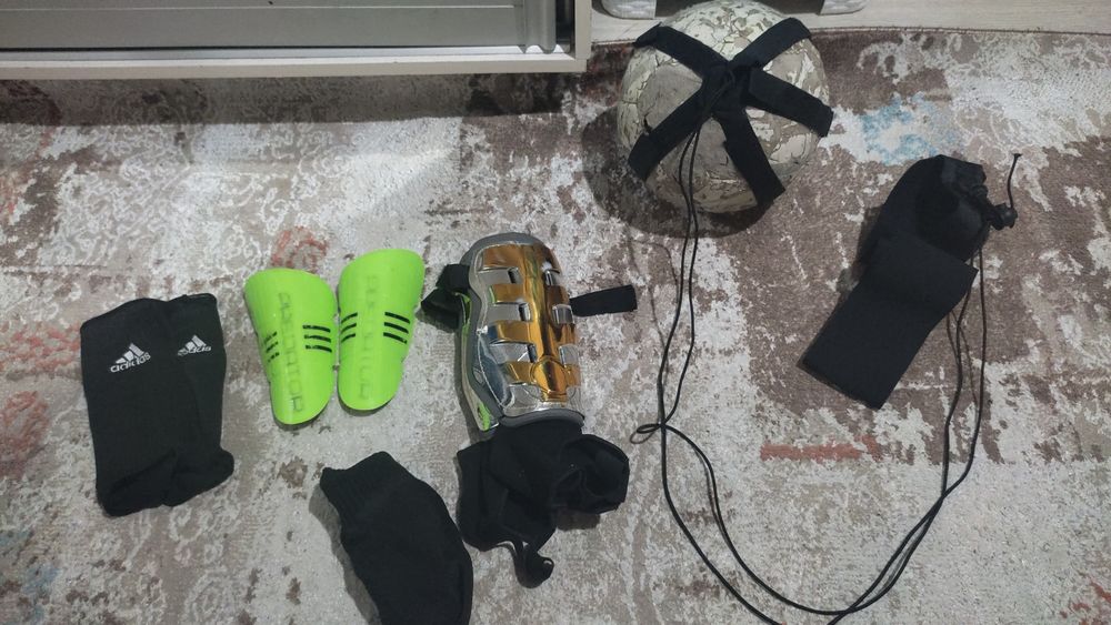 Футбольные аксессуры