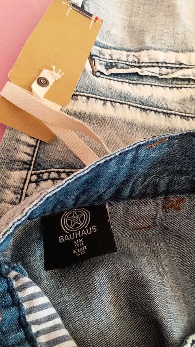 Bermude Blugi, Brand "BAUHAUS" England,Noi Pret de OCAZIE.