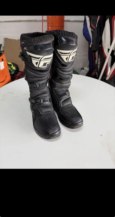 Кросови Ботуши Fly Maverick - 45.5