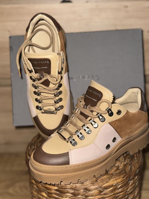 Snekaers Filling Pieces