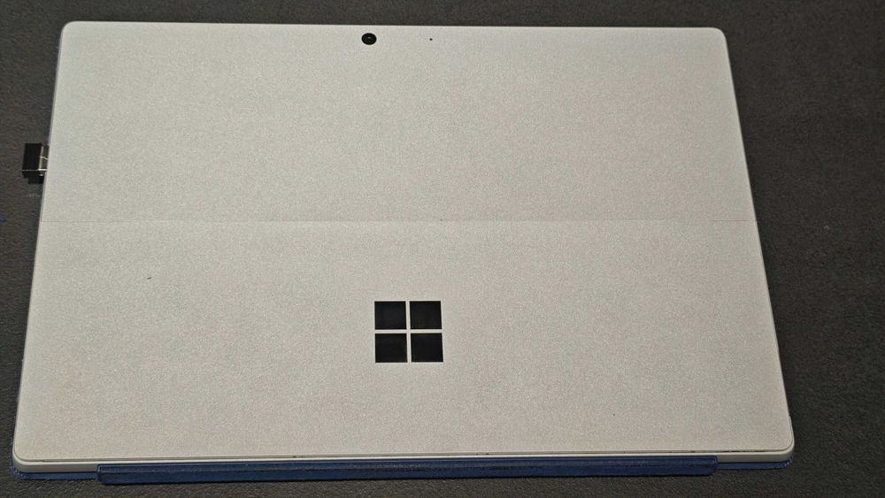 Tableta cu Windows Microsoft Surface Pro 7