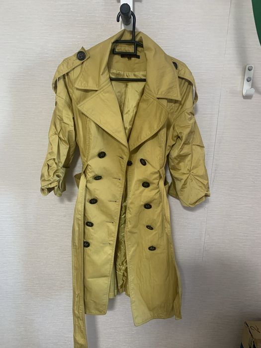 Плащ продам в отс размер 44-46