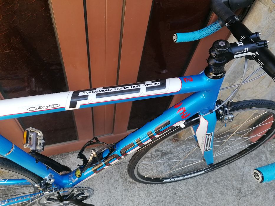 Шосеен FOCUS Carbon, 2*10 Shimano 105